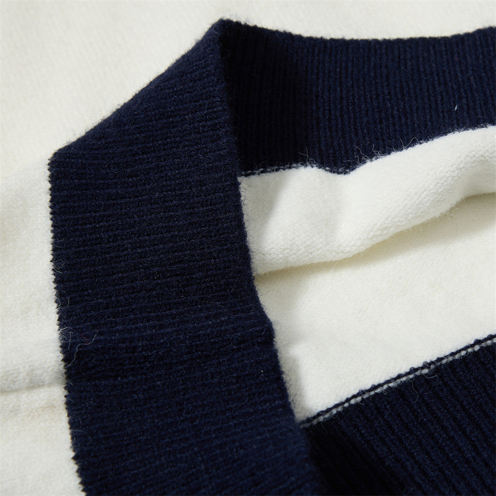 Hooded sweater